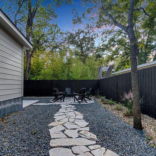 Southern Charm - Near Main With Hot Tub Fredericksburg Ngoại thất bức ảnh